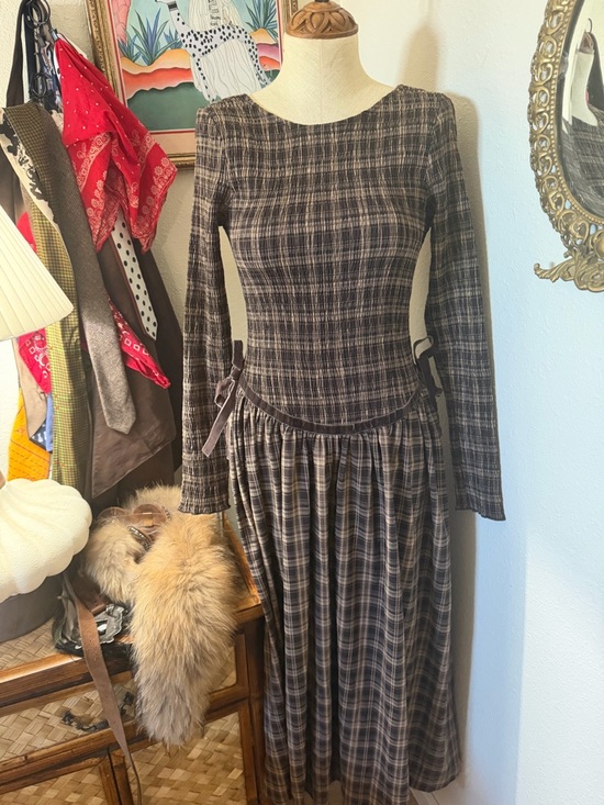 Goldie Dresses & Skirts - Goldie Lee Plaid Long-Sleeve Midi Dress in Brown and Black